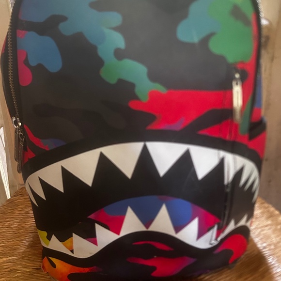 Spray ground bag
